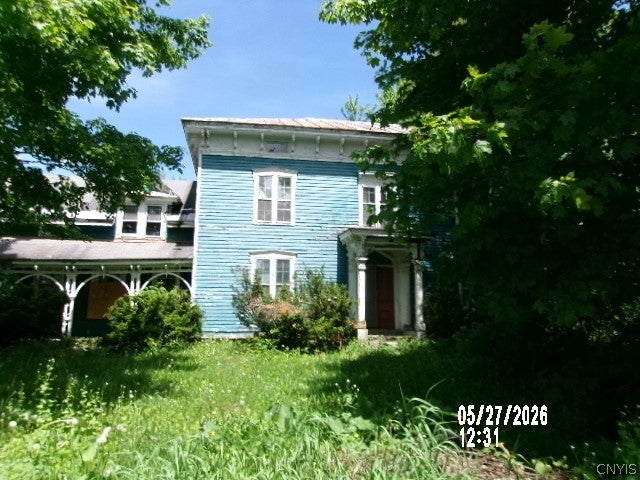 689 Thompson Road — photo