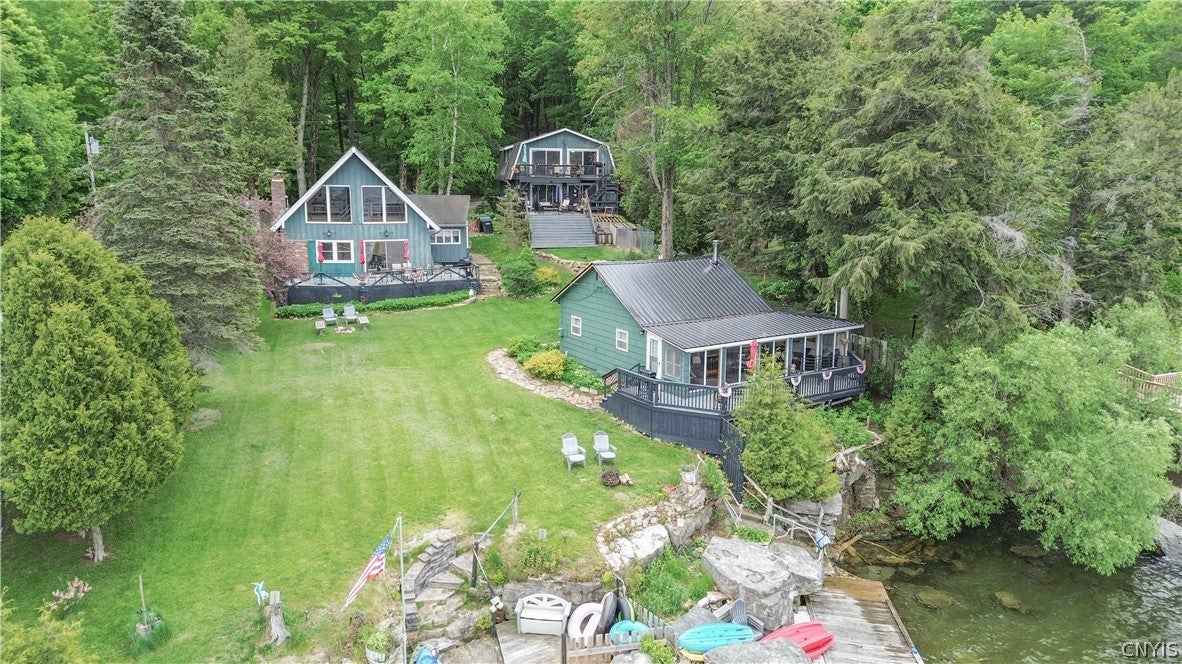 4 4a Loon Lane/Prvt — photo