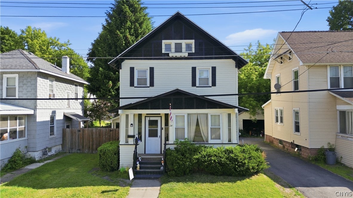 24 Spruce Street — photo