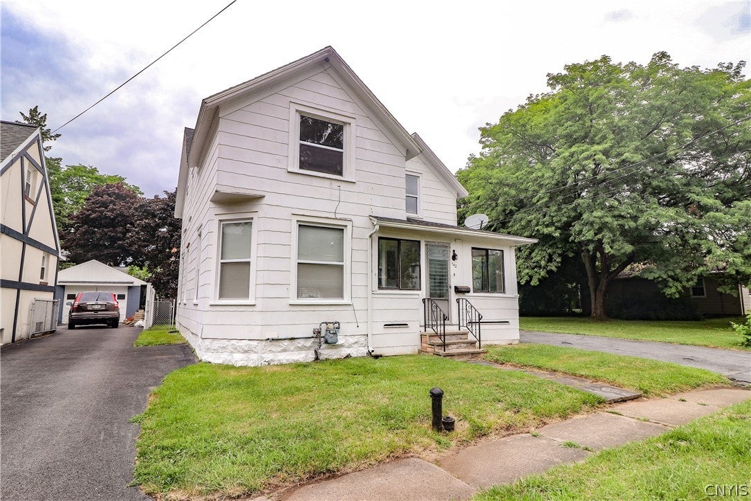 142 Warrington Road West — photo