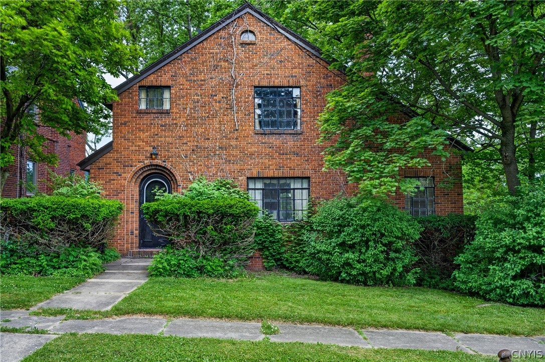 307 Demong Dr — photo