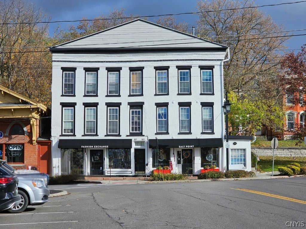 100 Brooklea - Unit#3 & 4 Drive — photo