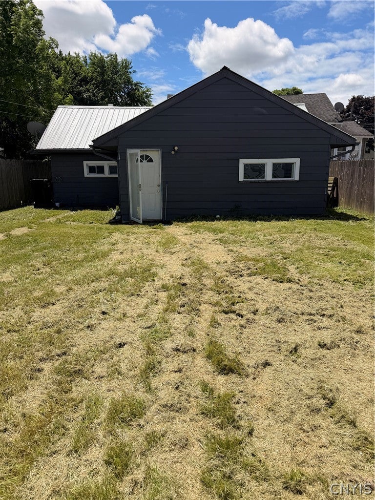 181 Martin Street — photo