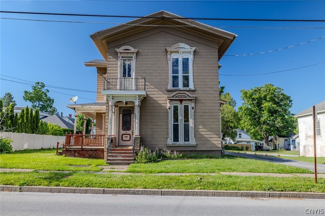 132 W Chapel Street — photo