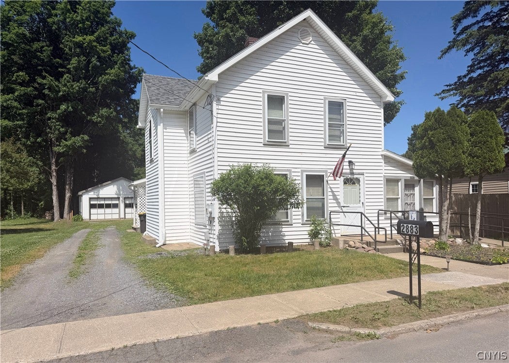 2883 Main Street — photo