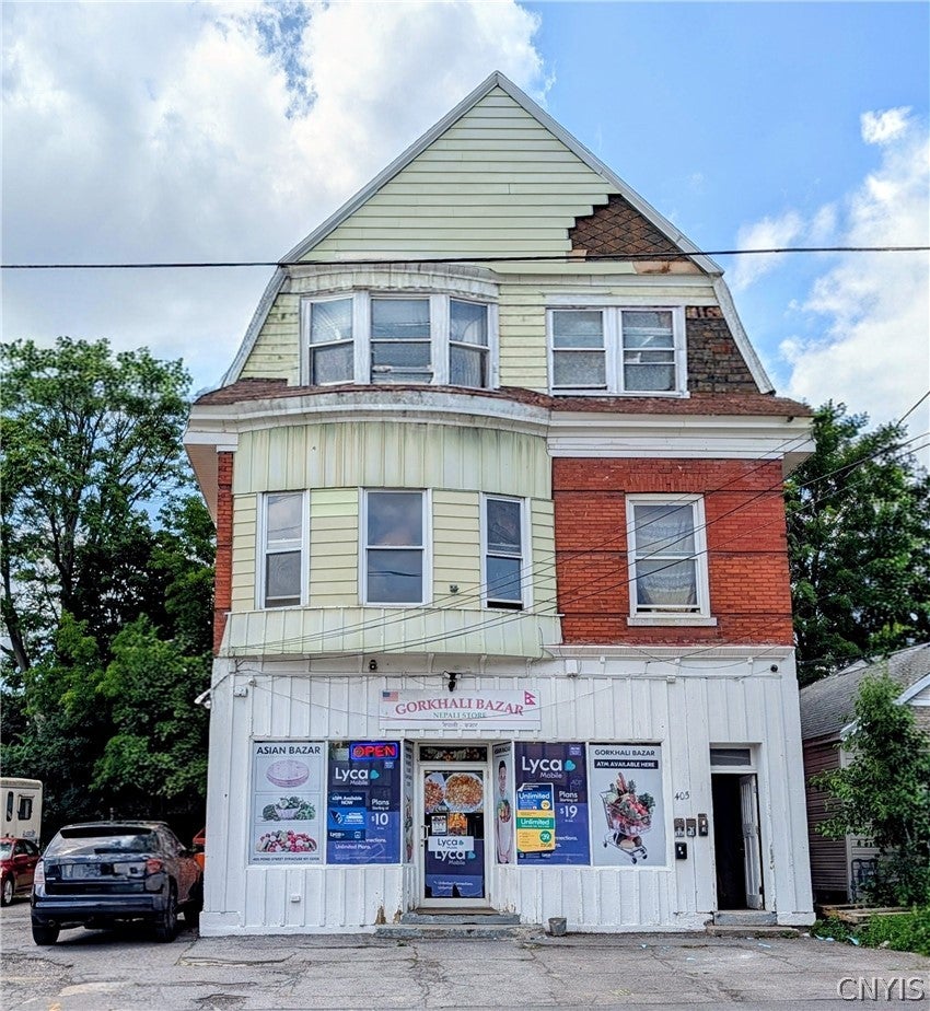 405 Pond Street — photo