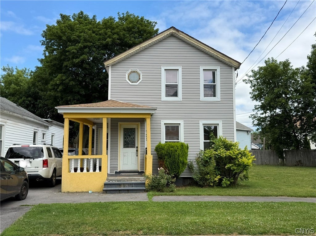 733 Mary Street — photo