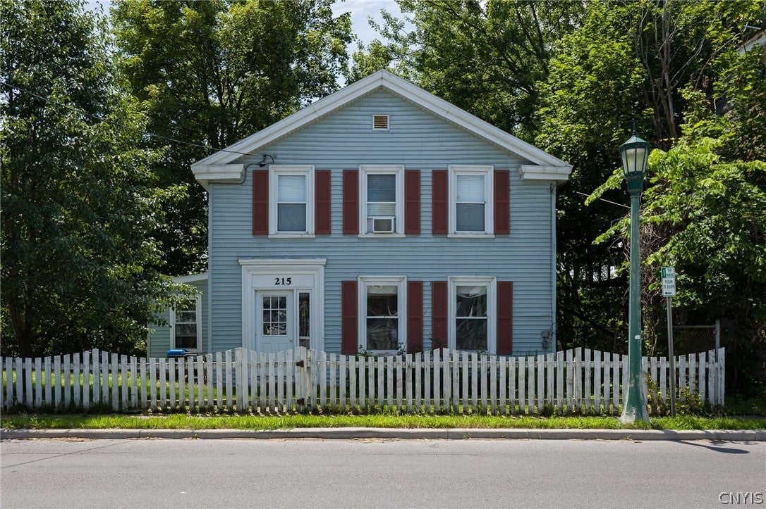 215 W Main Street — photo