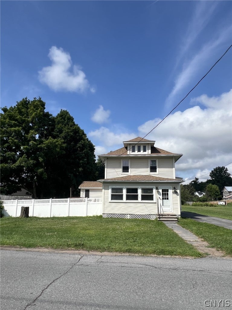 25107 Woolworth Street — photo