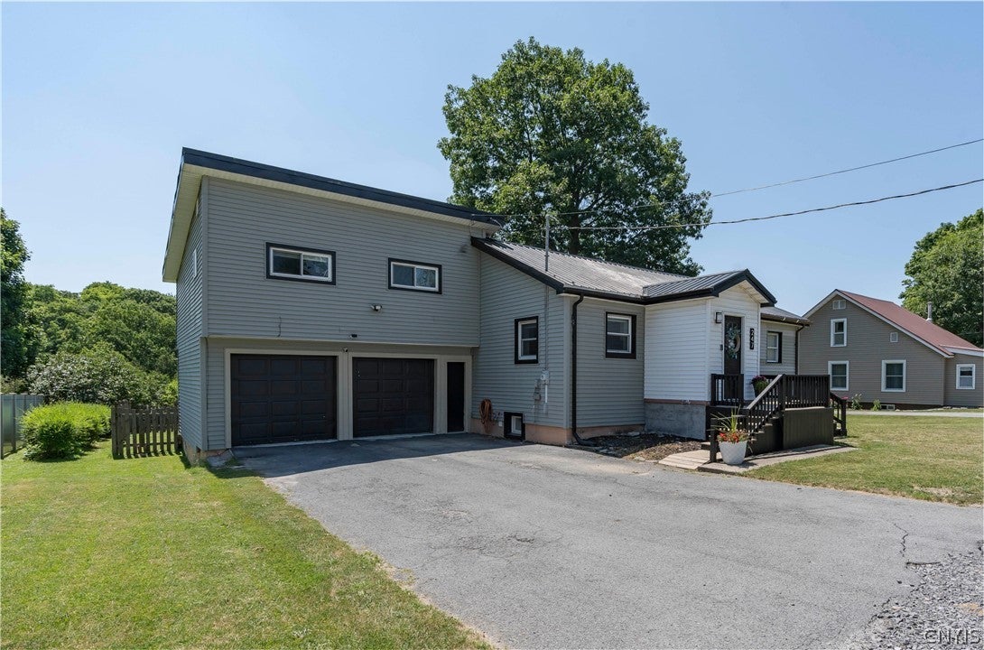 247 W Main Street — photo