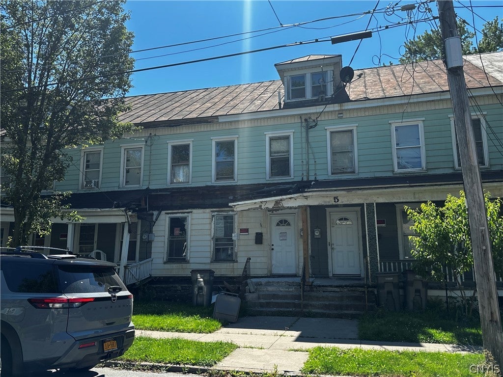 4, 5, 6, 7 Kossuth Street — photo
