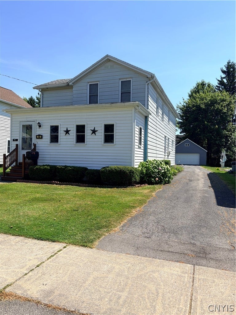 40 Pulaski Street — photo