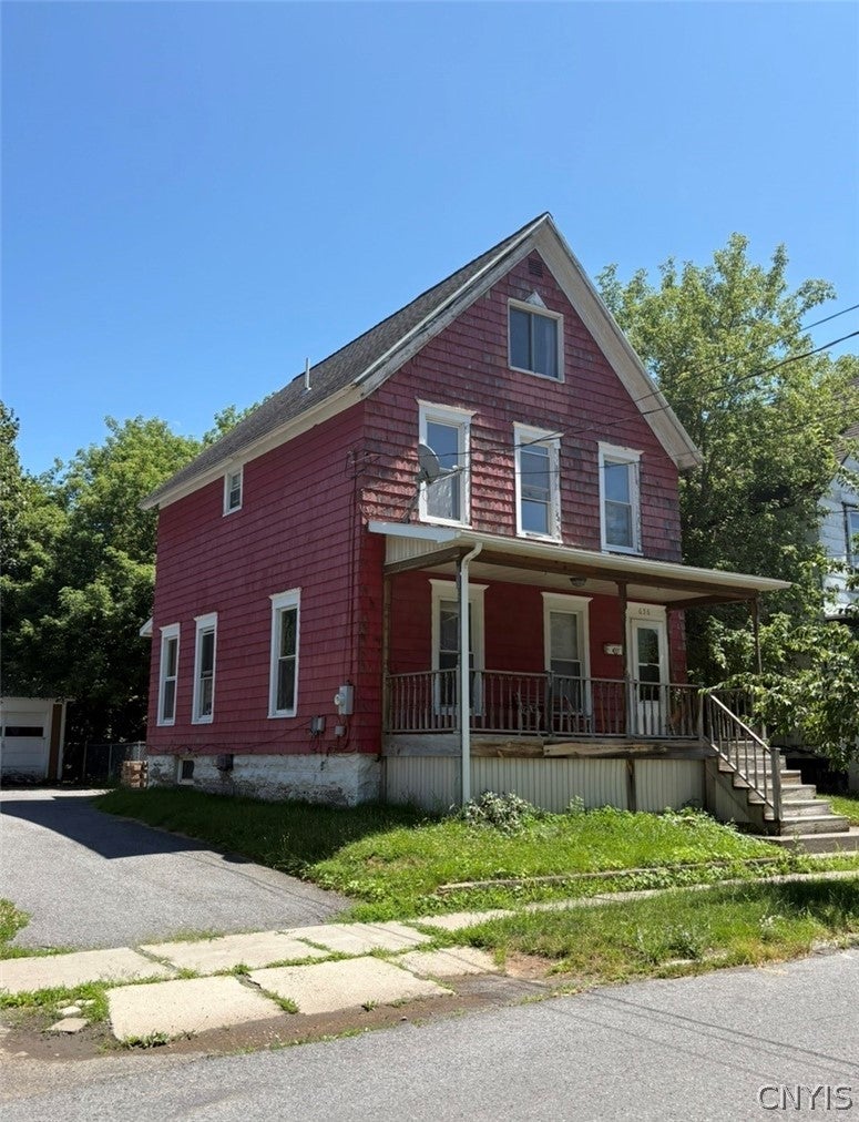 656 Lansing Street — photo