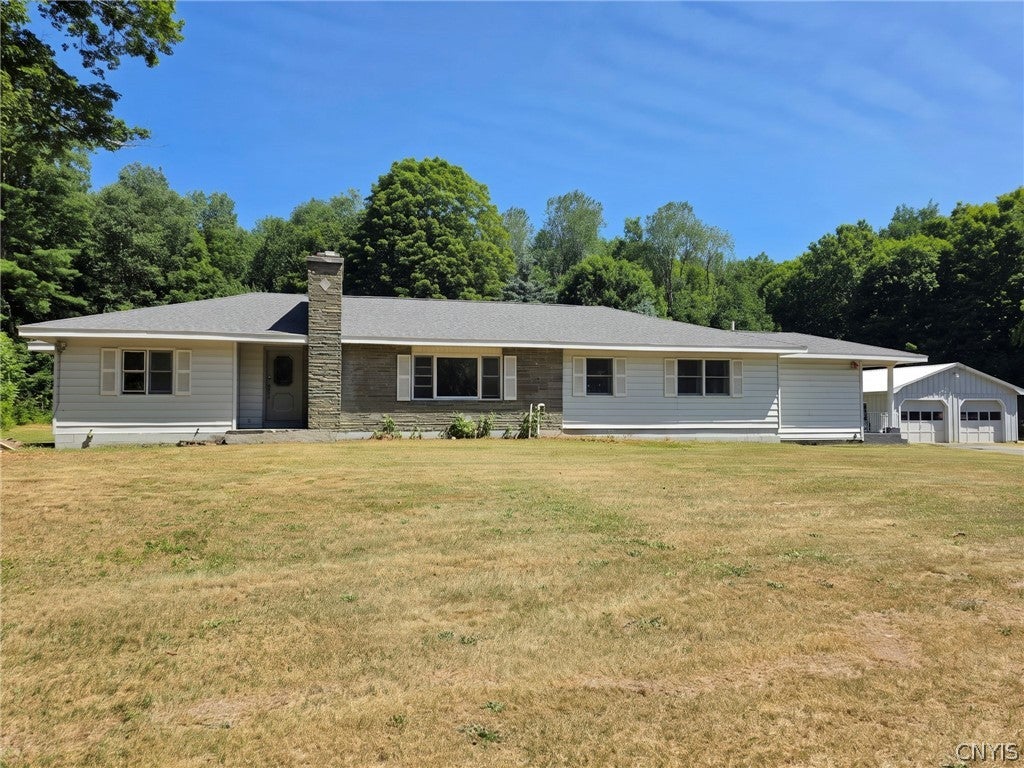 5267 Lee Valley Road — photo