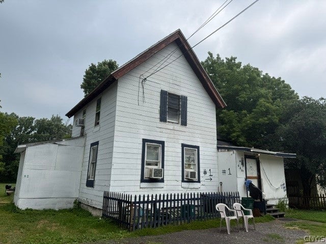 446 E Canal Street — photo