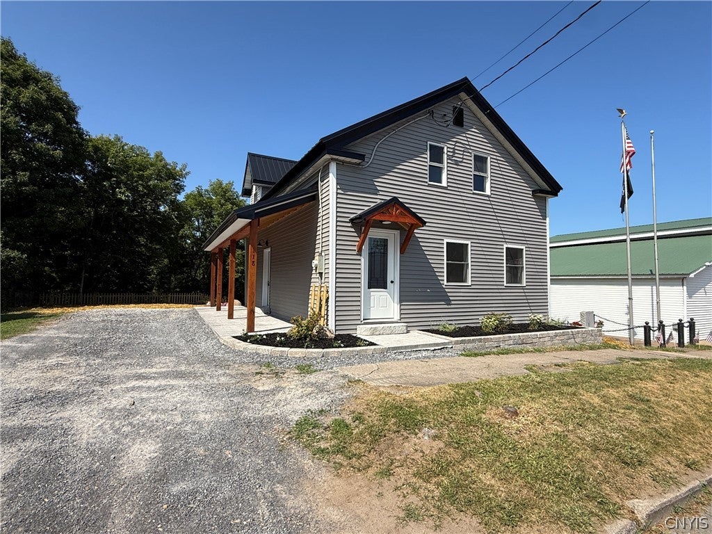 118 E Schuyler Street — photo