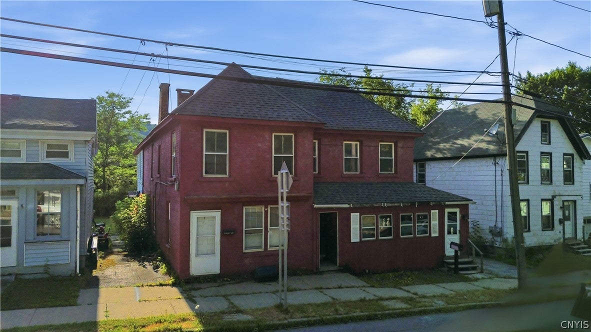 32-34 Flint Avenue — photo