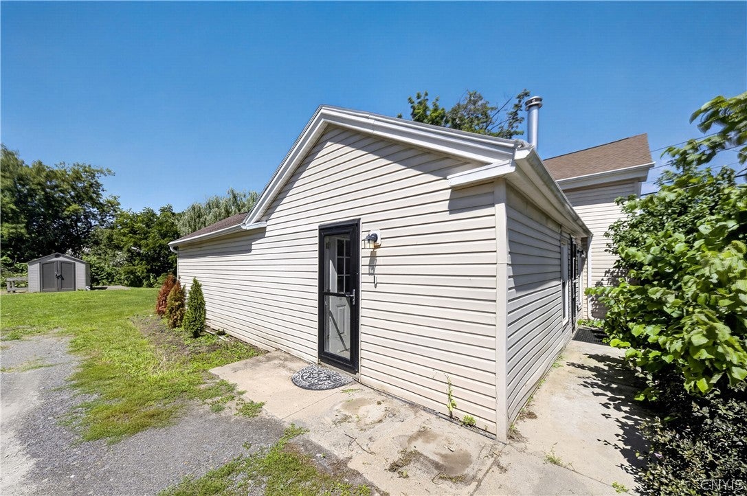 3223 Amber Road — photo