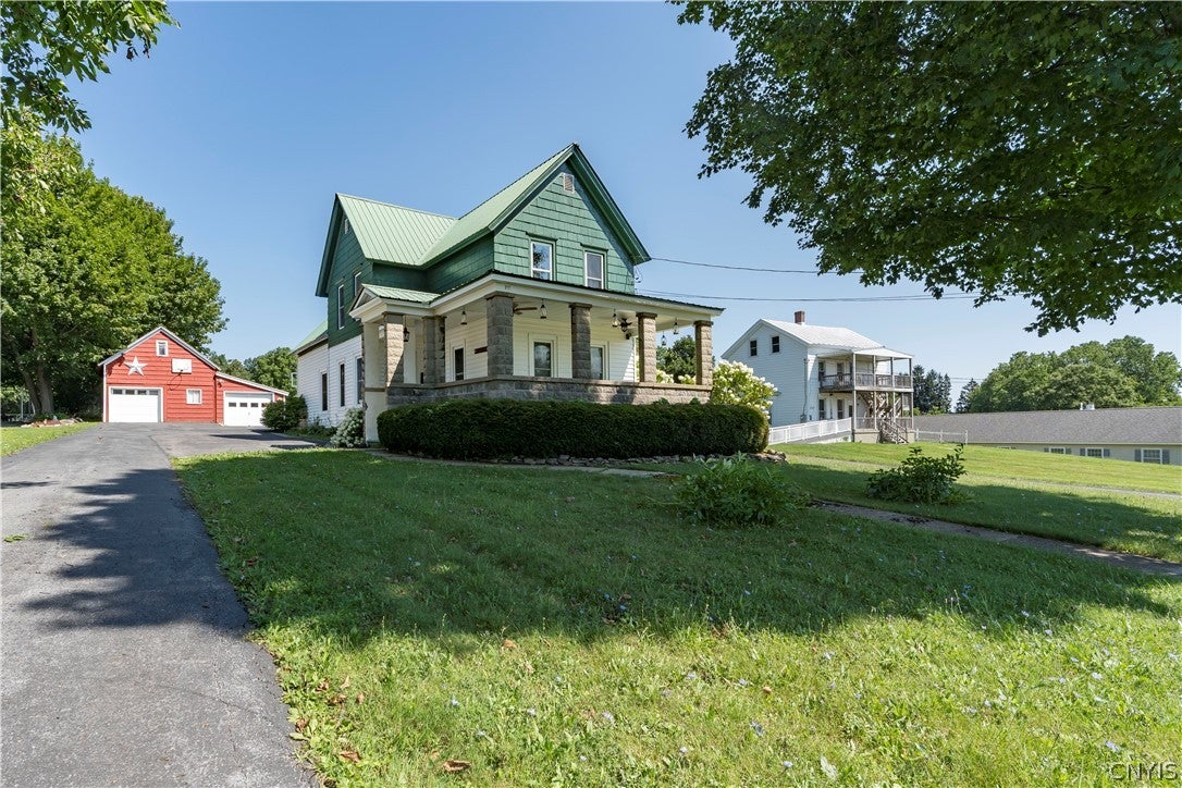 217 E Grove Street — photo