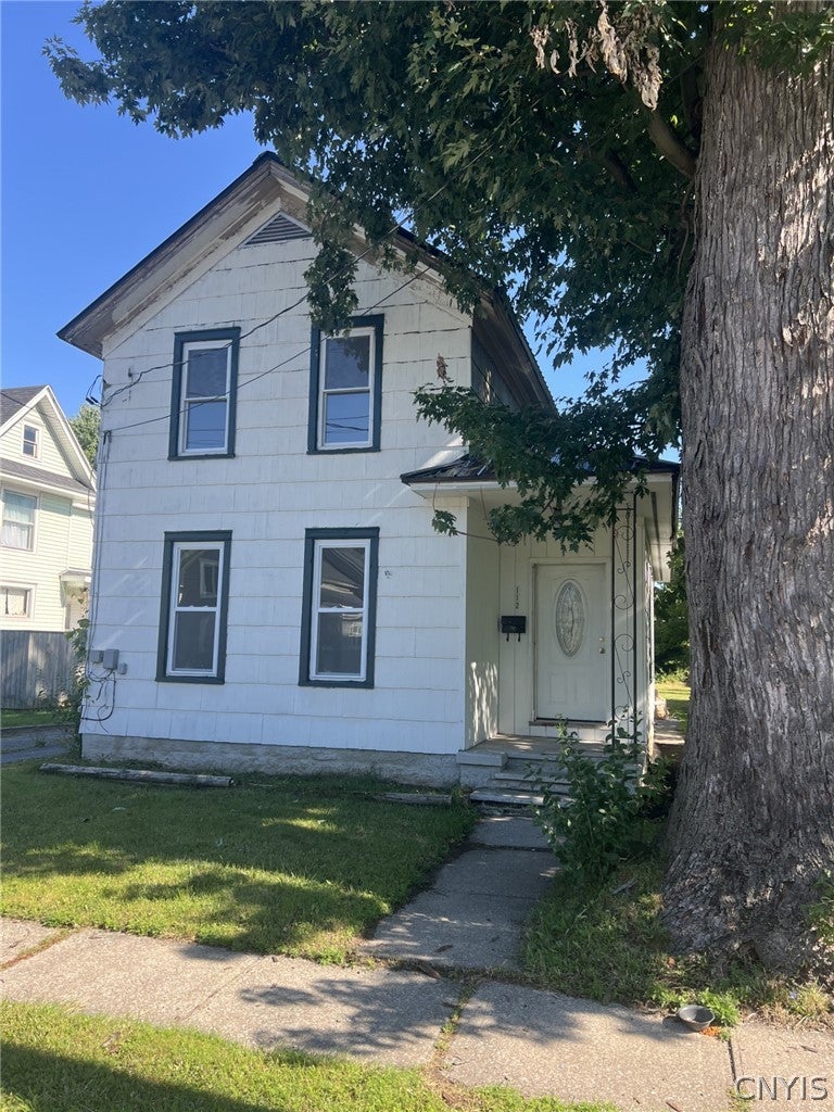 112 W Lynde Street — photo