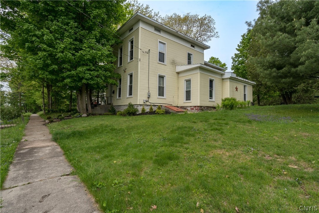 861 West Street — photo