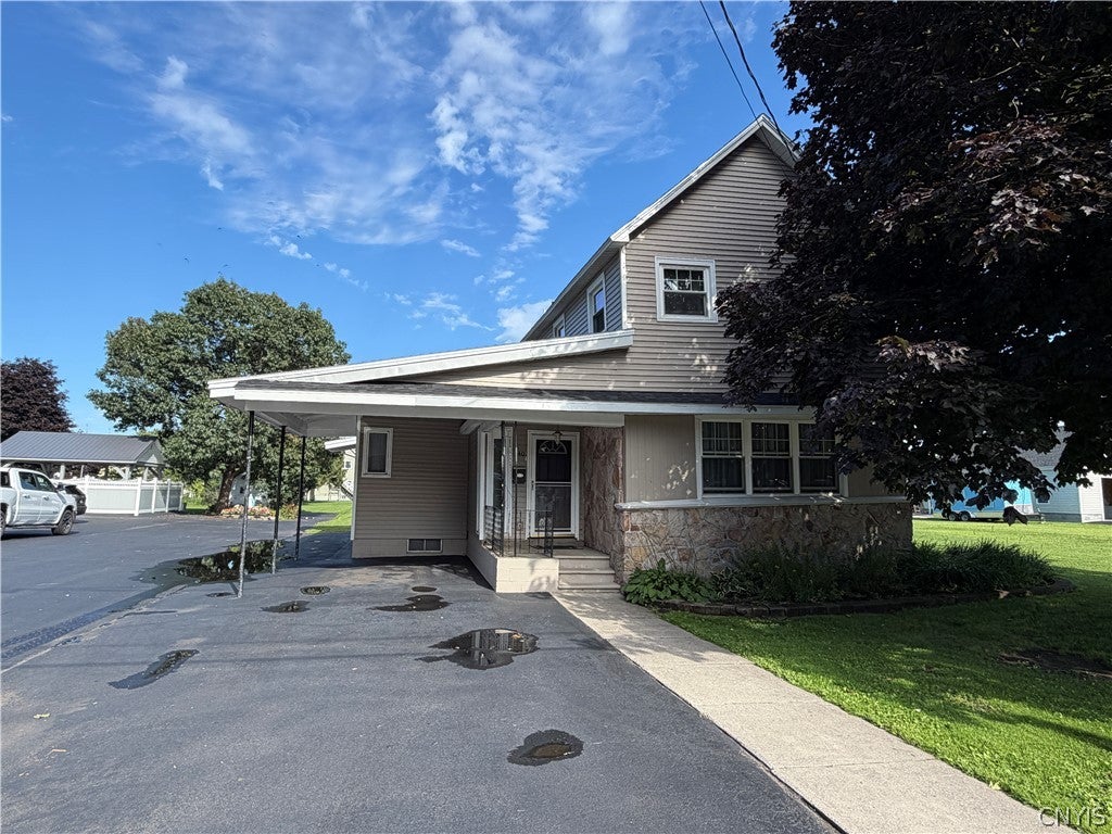 140 Boon Street — photo