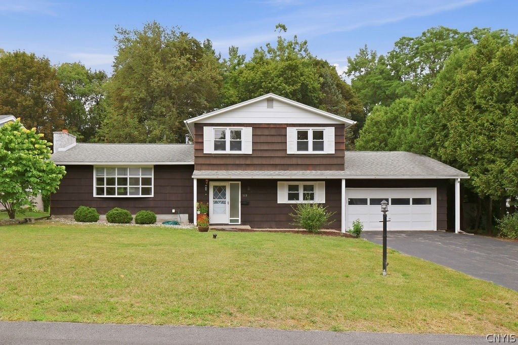 115 Saybrook Lane — photo