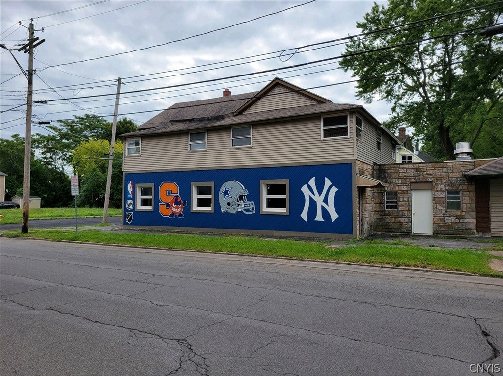 200 W Seneca St & Marcellus Street — photo