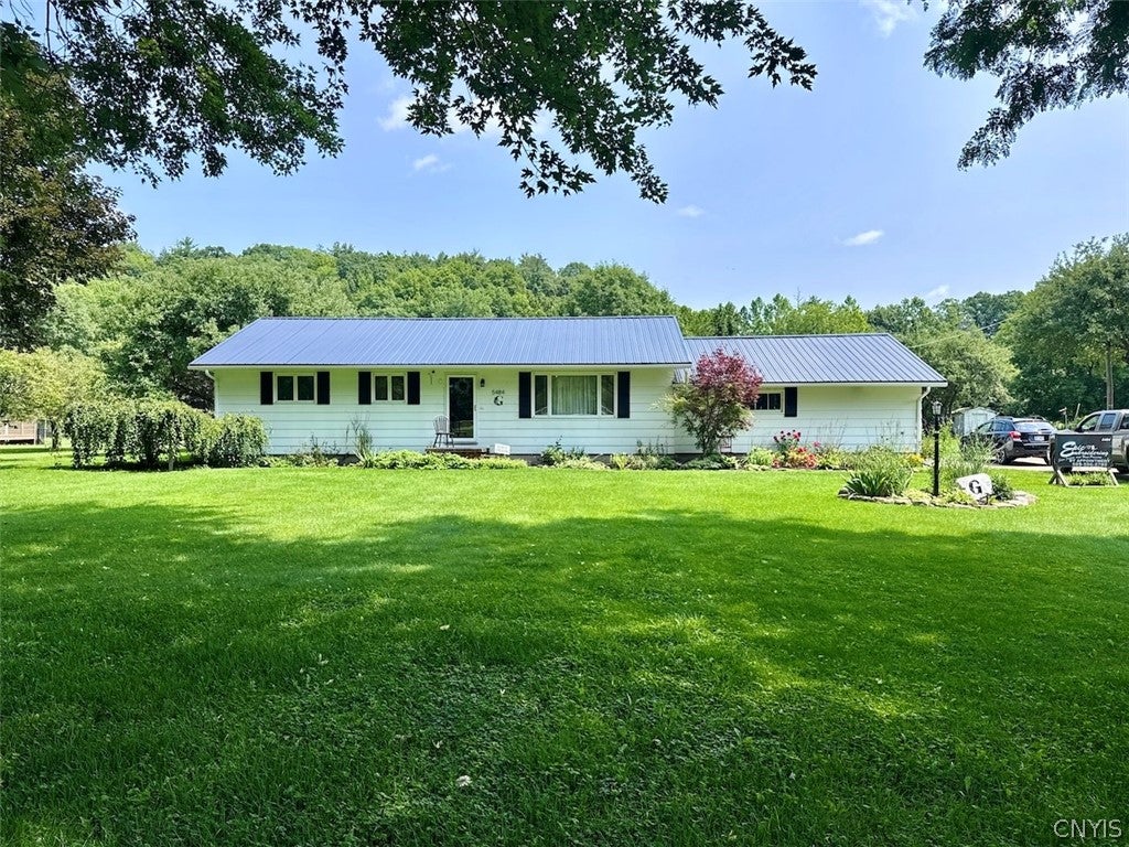 5484 County Road 48 — photo