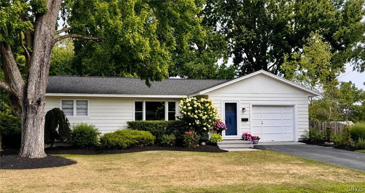 106 Belleview Drive — photo