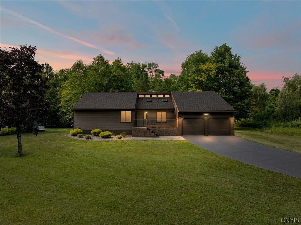 8105 Pinebrook Lane — photo