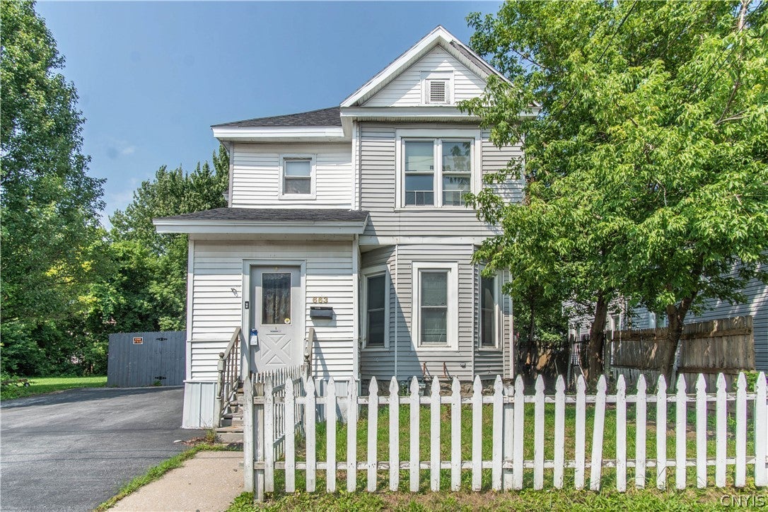 663 Olive Street — photo