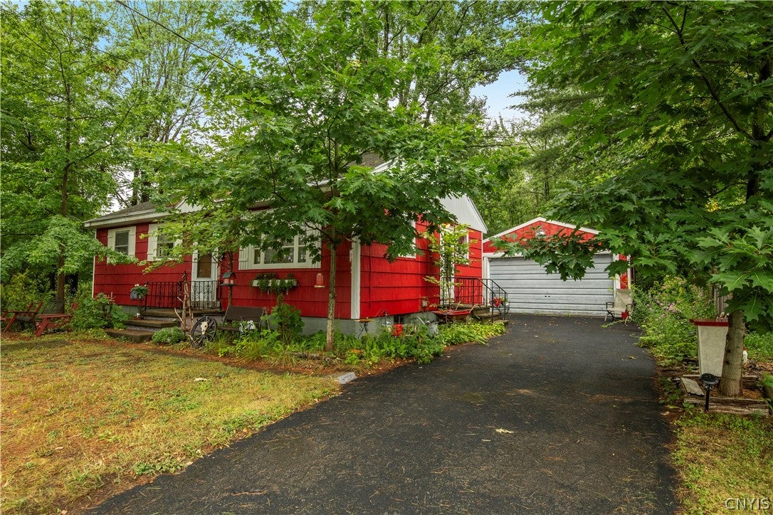 301 Hamilton Street — photo