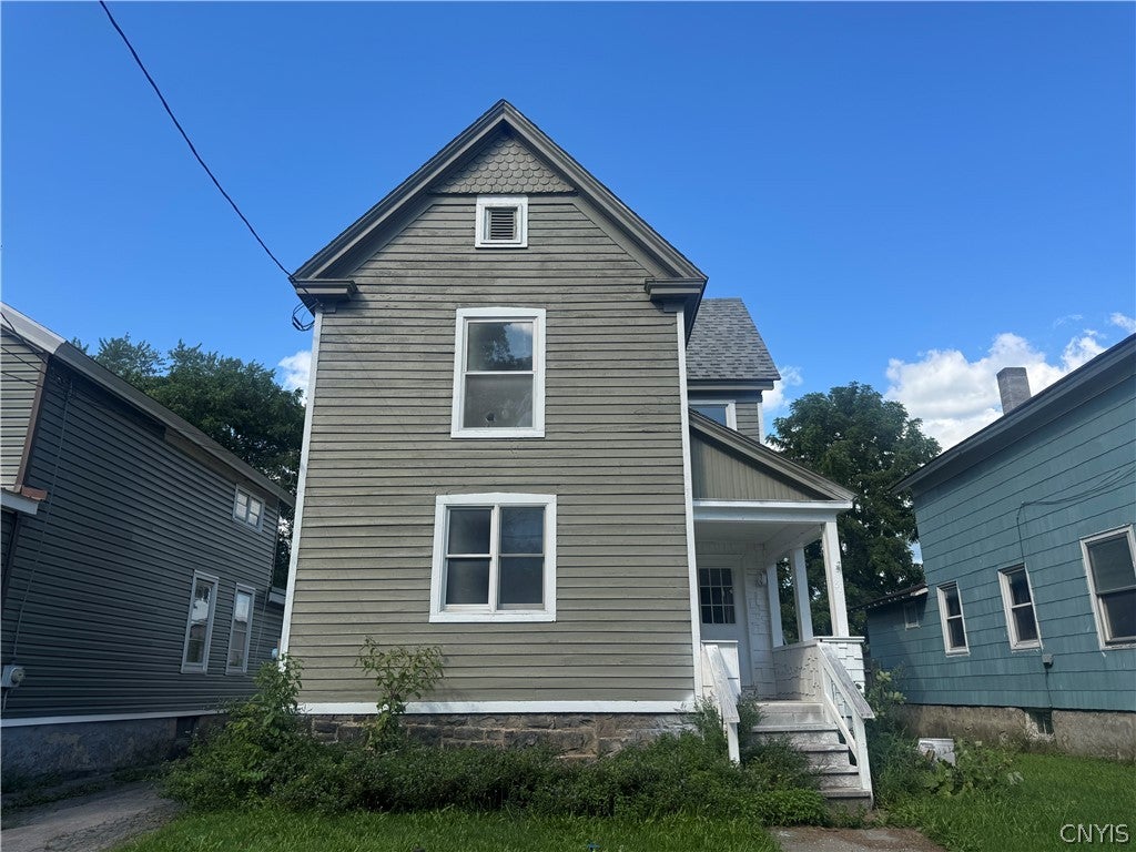 84 W North Street — photo