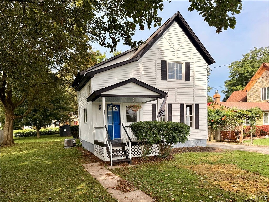 35 Elm Street — photo