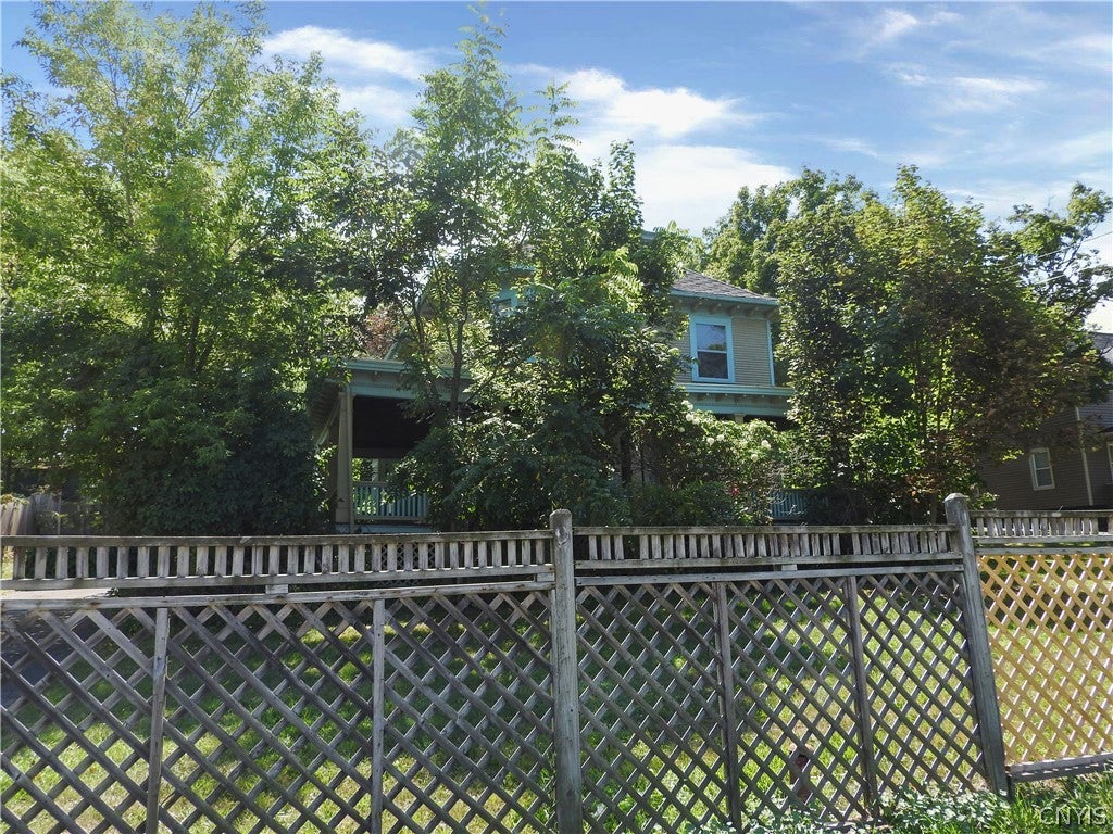 4871 Onondaga Road — photo