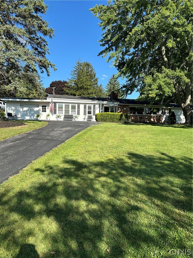 392 Glenbrook Drive — photo