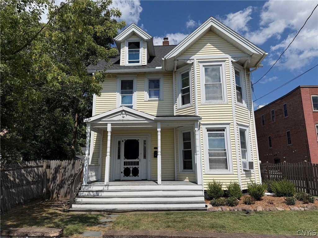 204 Brow Street — photo