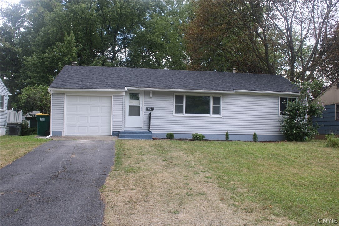 127 Oakley Drive — photo