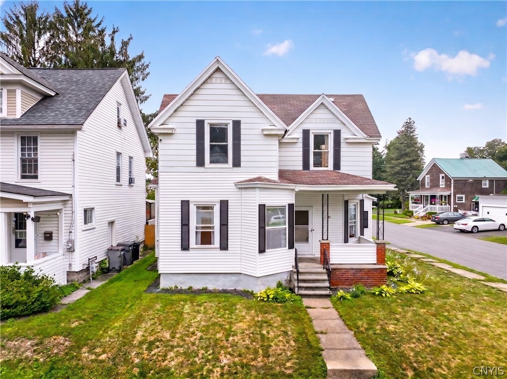223 E Bloomfield Street — photo
