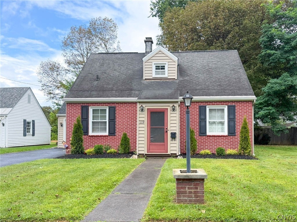 119 Kensington Drive — photo