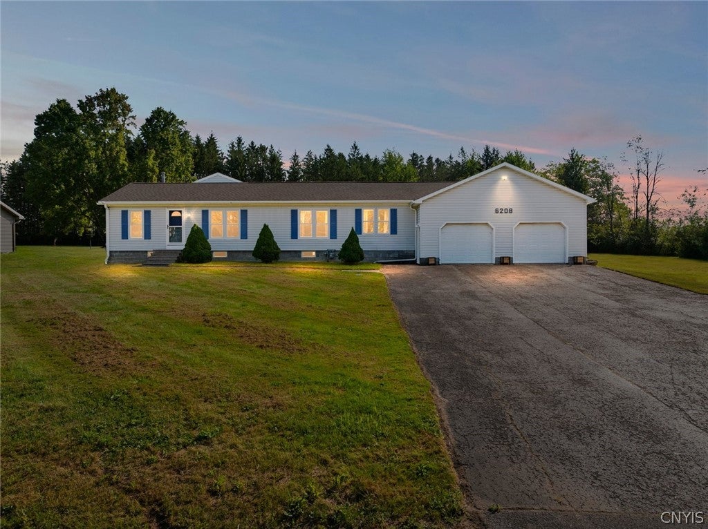 6208 Eureka Road — photo