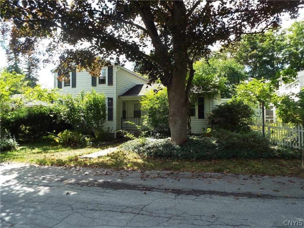 217 Yates Place — photo