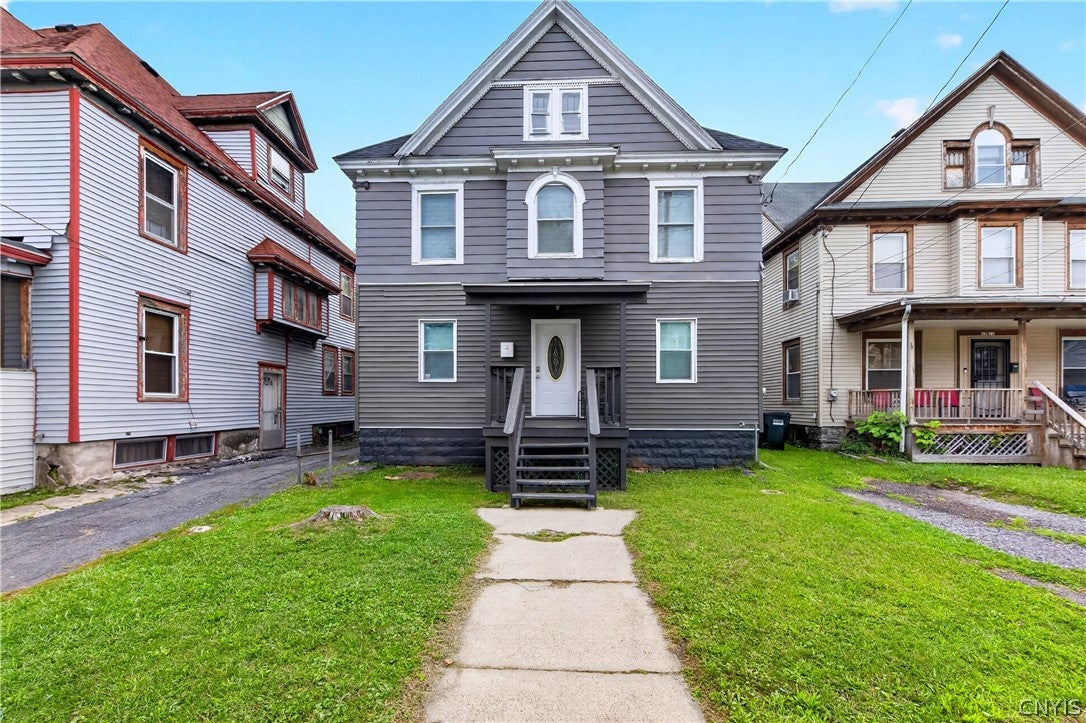1707 S State Street — photo