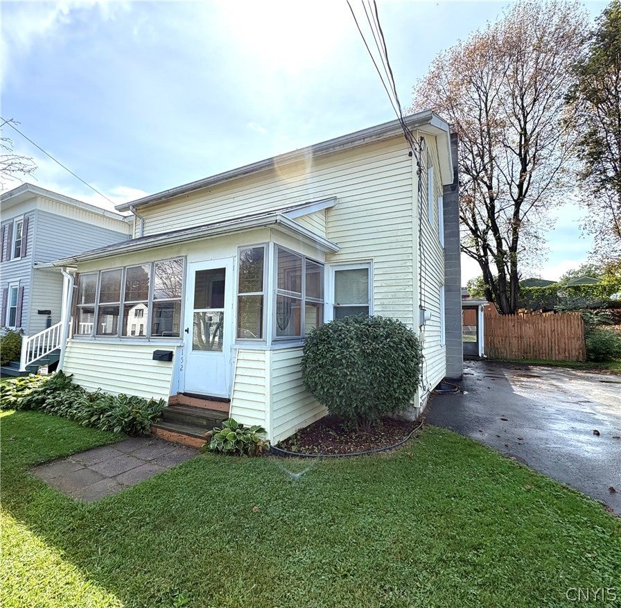152 Van Anden Street — photo