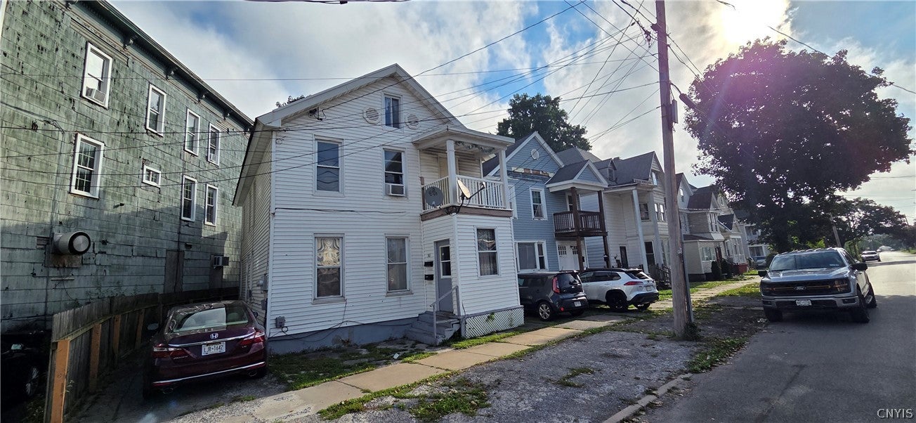 745 Mary Street — photo