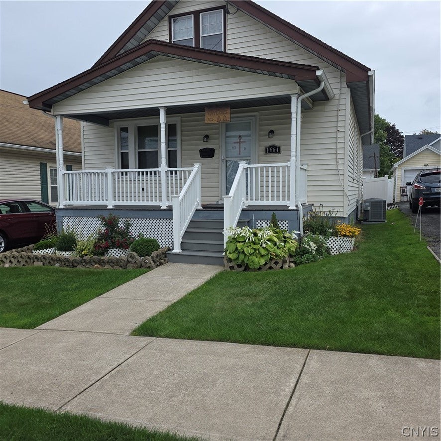 1661 Saint Jane Avenue — photo