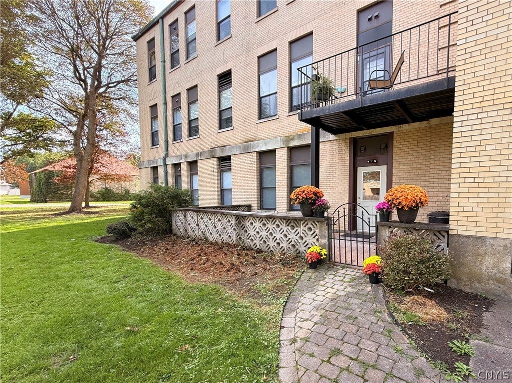 10 Foery Drive 105 — photo