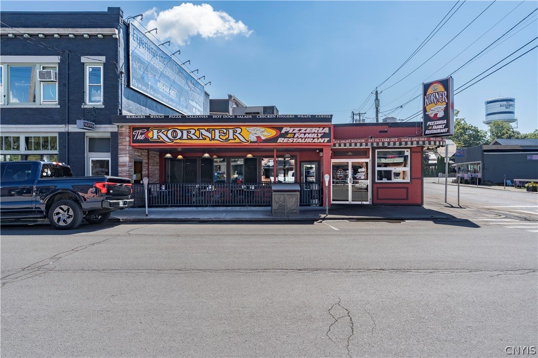 10 James Street — photo