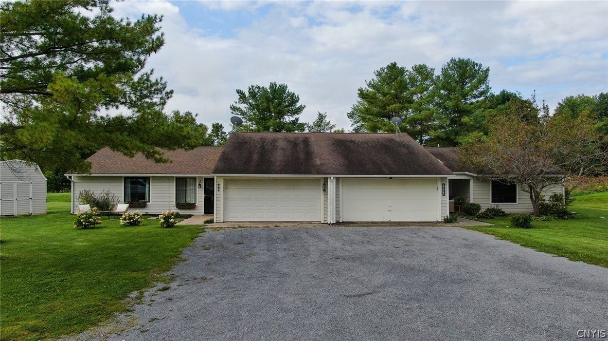 21450 Fairway Circle — photo